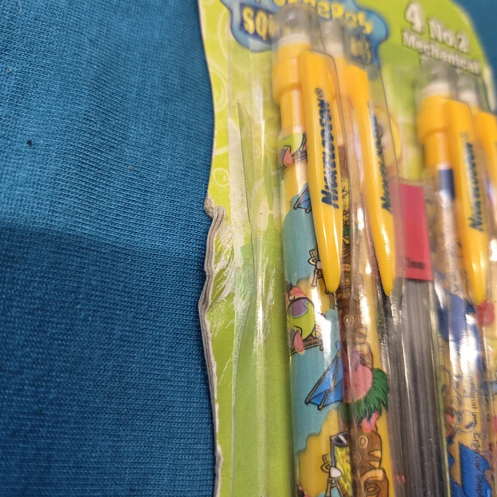 2007 Nickelodeon Spongebob Squarepants 4 No 2 Mechanical Pencils 1.3 MM